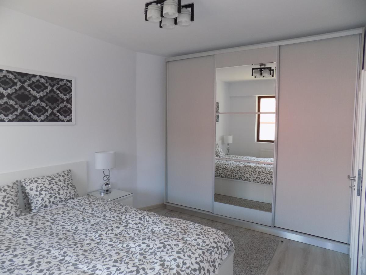 Rivera Apartments-Palasmall 雅西 外观 照片